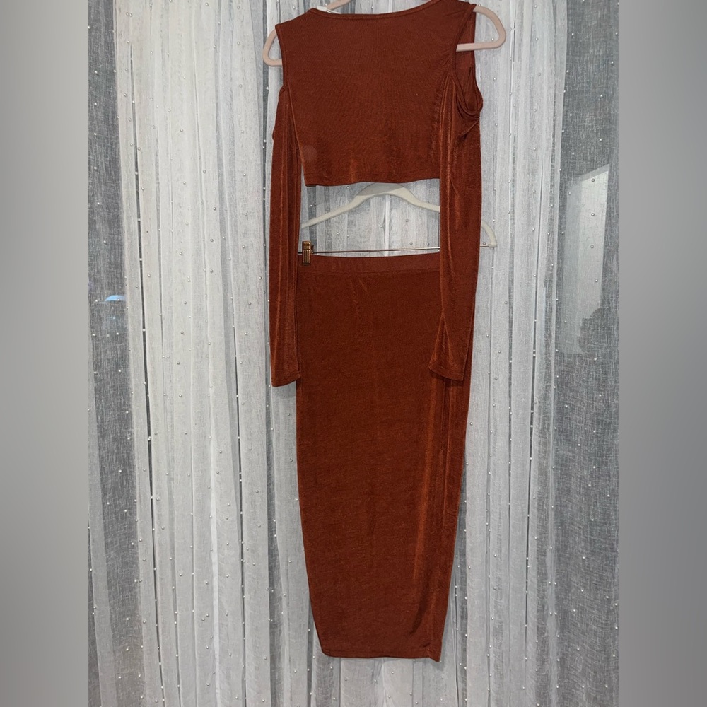 Micas 2 piece Cinnamon dress - Picture 10 of 10